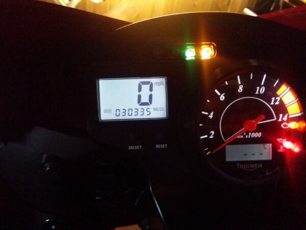LUGT114 DAYTONA 600/650 WHITE