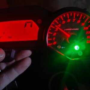 FZ1 RED LUGY127 FZ1 RED LUGY127